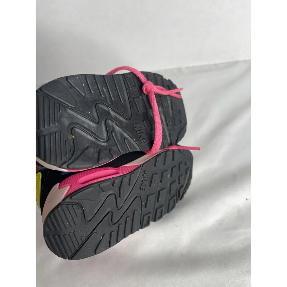 Nike Air Max 90 Kids Shoe Size 5C Casual Black/‎ Pink 724854-004 Used